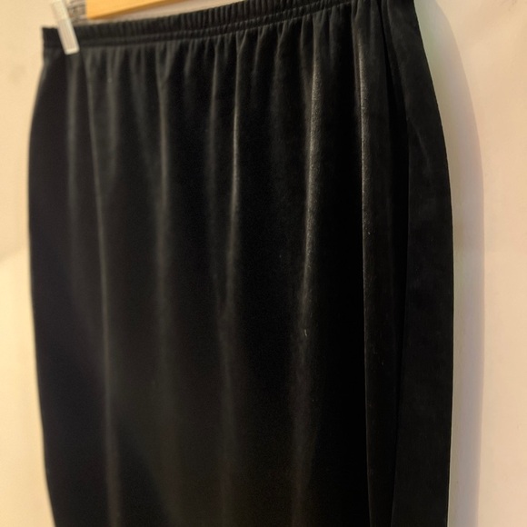 Gloria Vanderbilt Velour Vintage Lined Midi Bodycon Black Skirt S - Picture 3 of 8